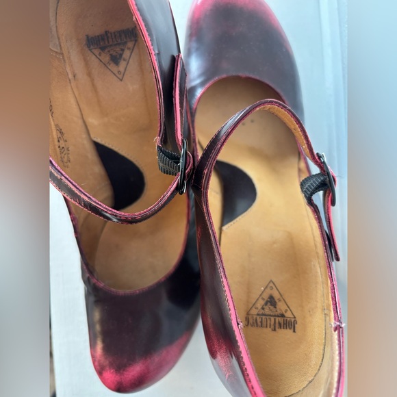 John Fluevog- Women's Burgundy Mary Jane Heels with Sculpted Black Heel - Picture 7 of 10